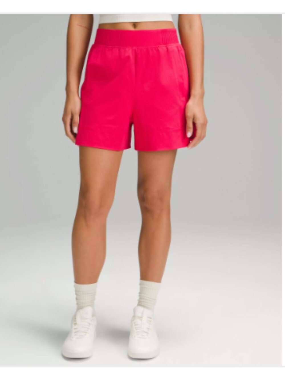 Stretch Woven Relaxed-Fit High-Rise Short 4" Cherry Mist Size M